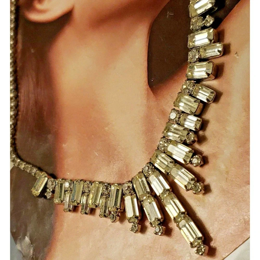 Glamorous Vintage Chunky Rhinestone Baguette Choker Necklace - Picture 3 of 8